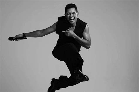 Gary Valenciano to stage a two.